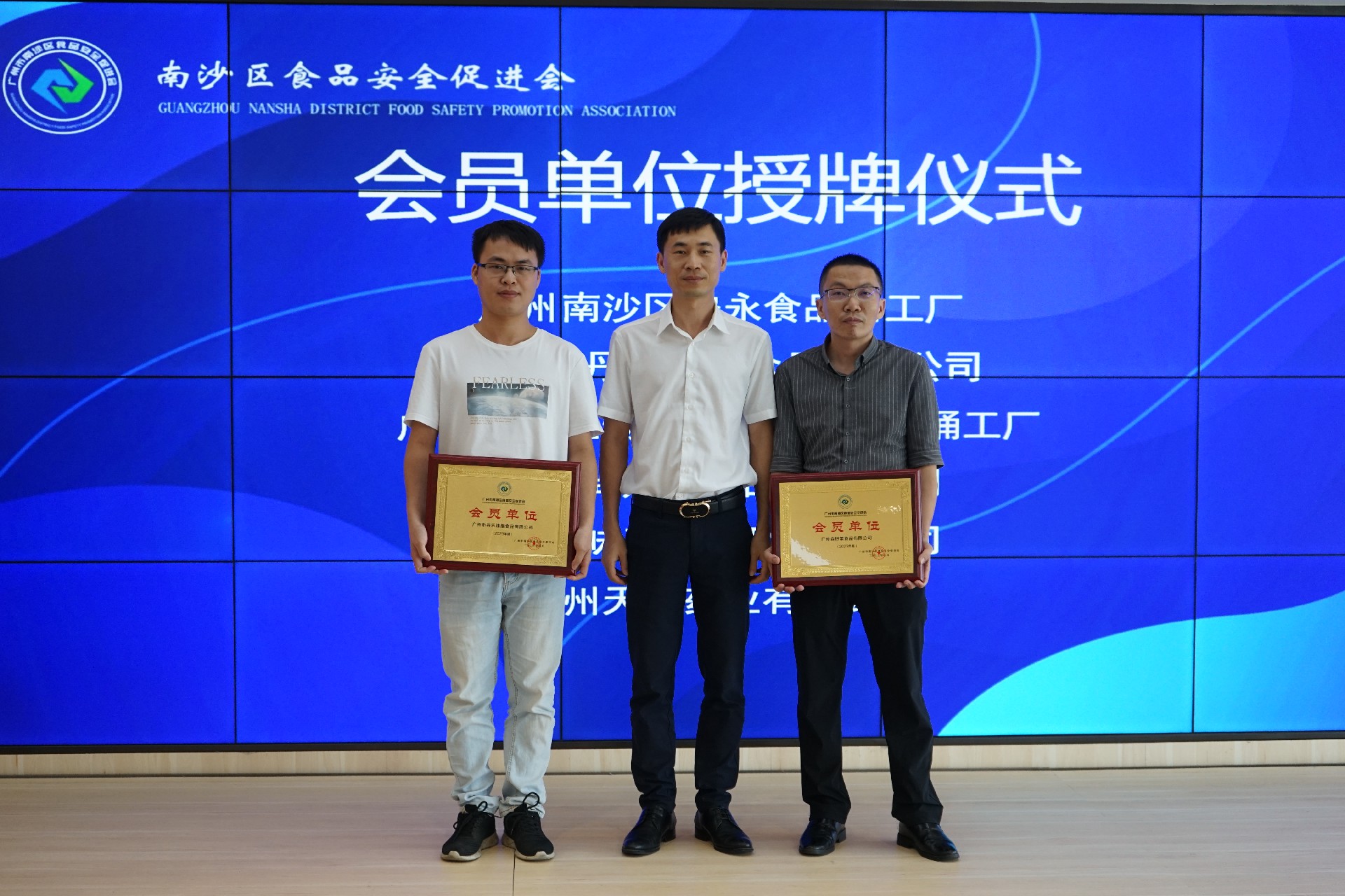 1685605370138782.jpg e8aa97b5725912fcedf14e719fa99fa.jpg